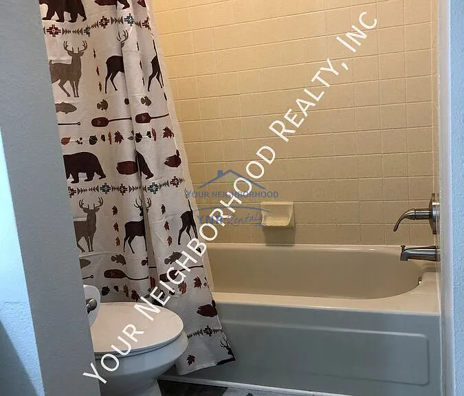 950 Ponderosa Way #A — Photo 9