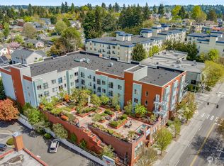 424 N 85th St APT 208, Seattle, WA 98103