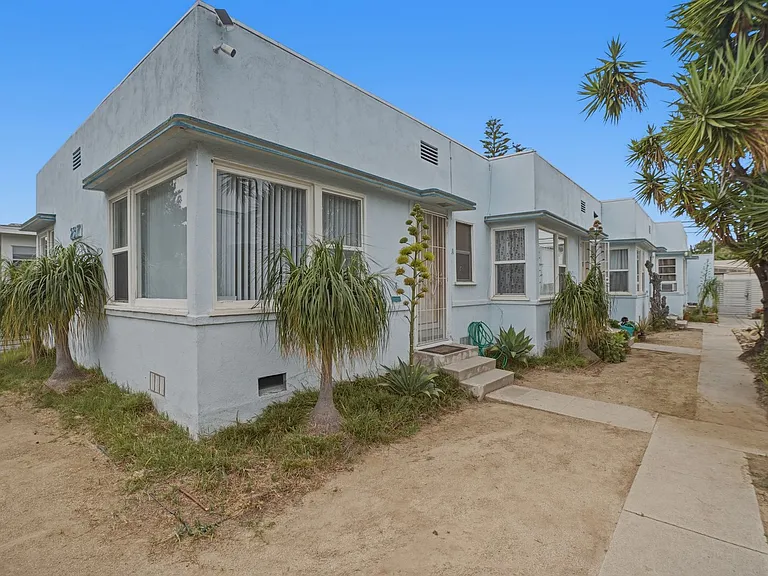 2317-2321 Ocean Park Blvd — Photo 27