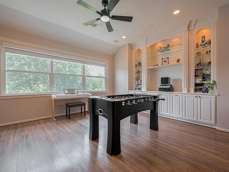 11826 Legend Manor Dr — Photo 35