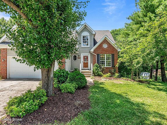 2nd image of 6226 Camden Cir