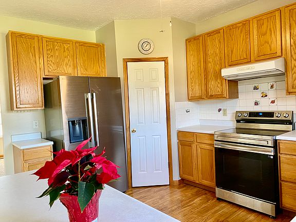 5th image of 7962 Winding Creek Ct