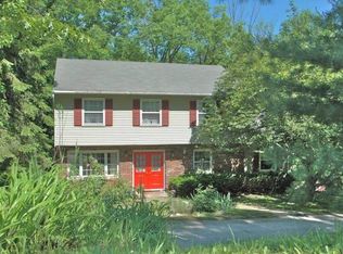 19 Forest Trl, Hamburg, NJ 07419