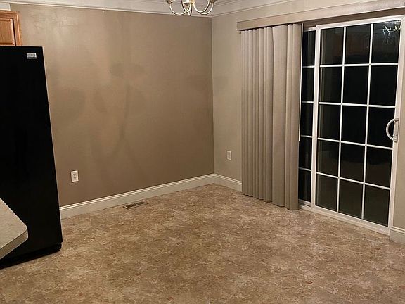 4th image of 305 Buckley Dr