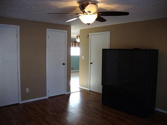 4th image of 2009 Osceola Dr