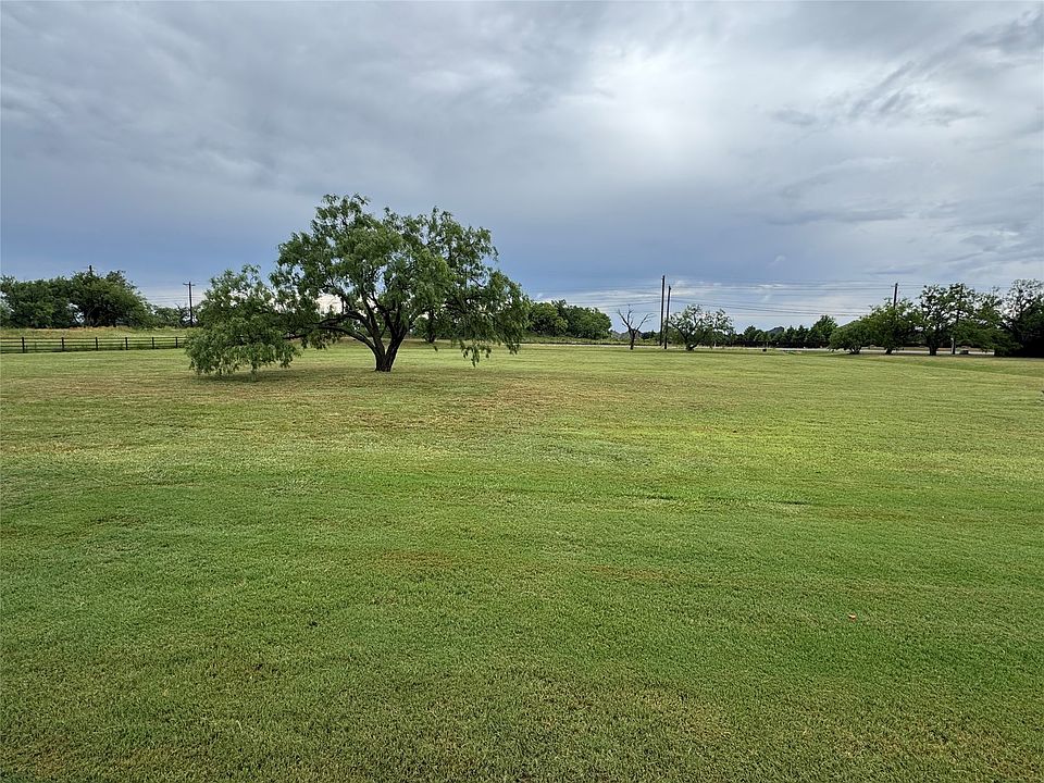 2nd image of 465 Apple Blossom Dr