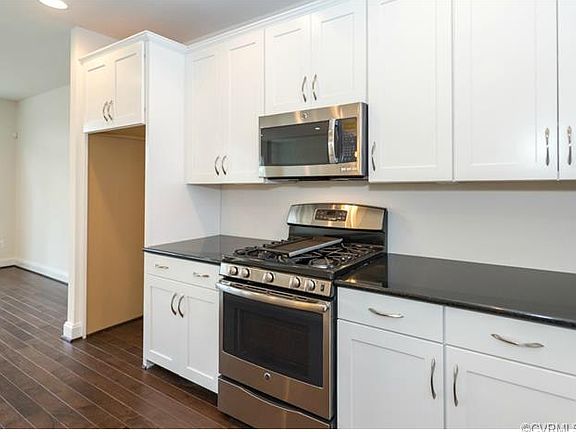 3rd image of 5424 Hickory Place Way #5E