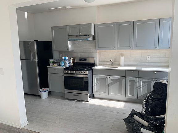 5th image of 12618 95th Ave #2