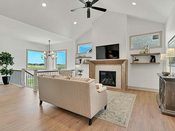 5th image of 13312 W Jewell Ct