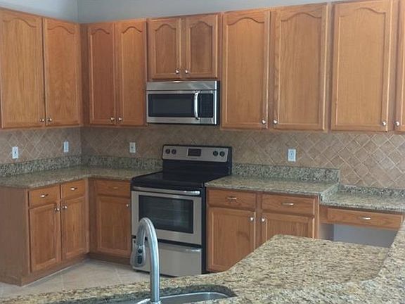 4th image of 1470 Twin Leaf Ln