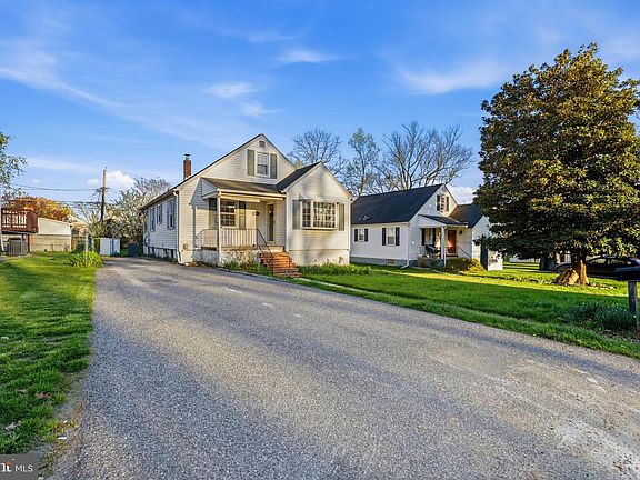 3rd image of 8111 Dalesford Rd