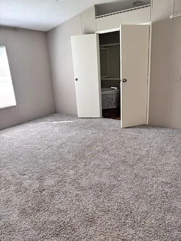 127 Country Oaks St — Photo 2