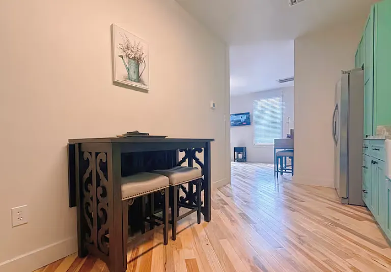 225 Pine St — Photo 6