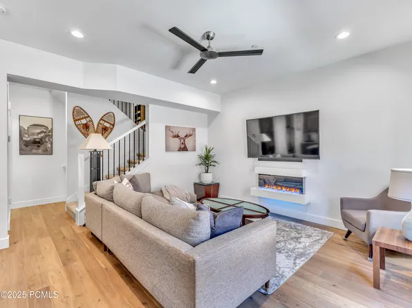 8257 N Sandalwood Ln, Park City, UT 84098