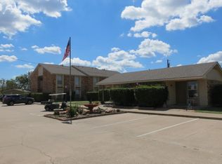 784 Oak Hill Dr, Mexia, TX 76667