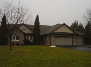 2360 Circle Dr, Belvidere, IL 61008