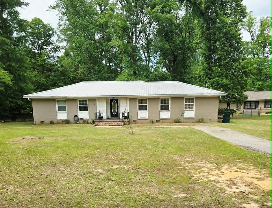 1st image of 127 Peters Cir