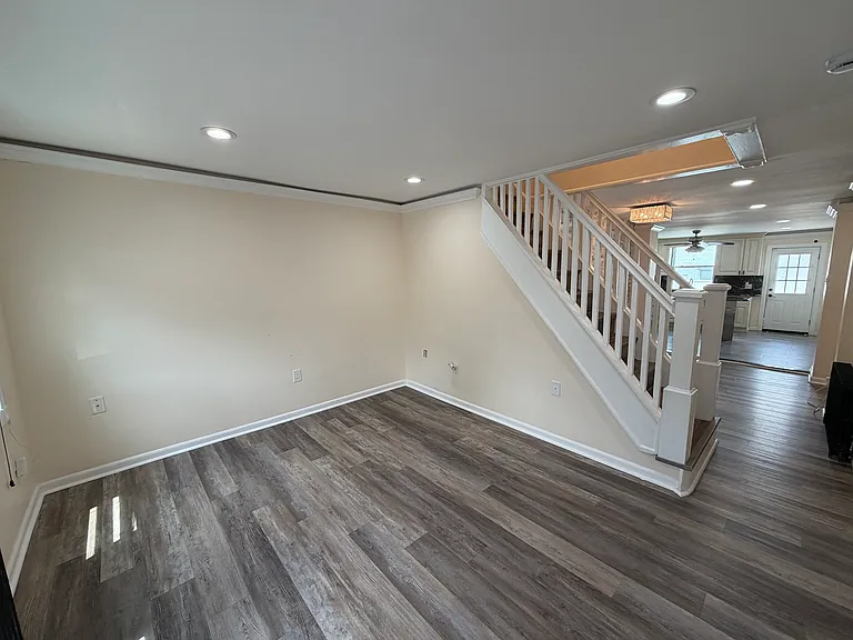 321 Grant Ave #321 — Photo 7