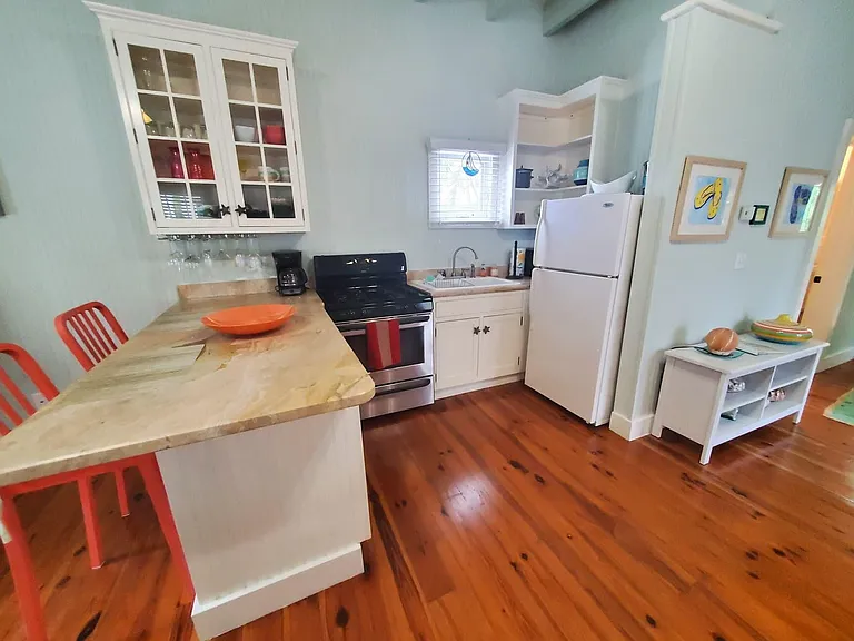 226 NE 1st Ave #KEY LIME — Photo 13