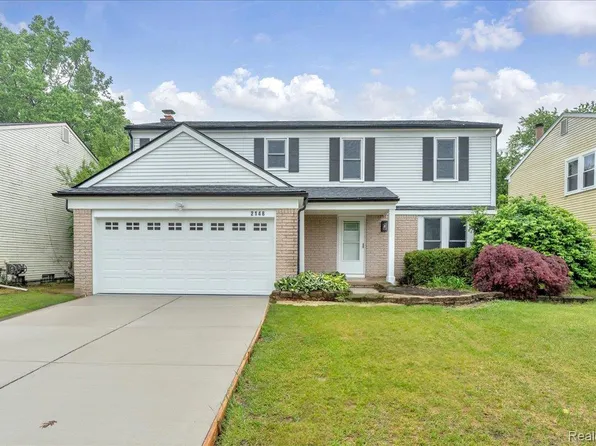 2148 E Roundtable Dr, Canton, MI 48188