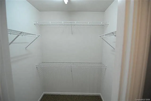3276 Mannington Dr — Photo 9