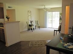 Entry View of 2 bedroom with screened In Patio