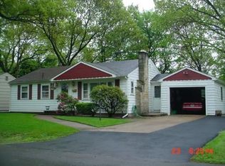 234 Potters Ave, Warwick, RI 02886