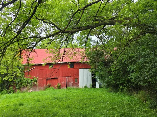 33016 Bassett ROAD, Burlington, WI 53105