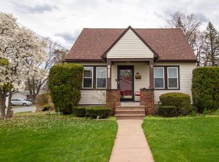 1101 Paul Ave, Schenectady, NY 12306