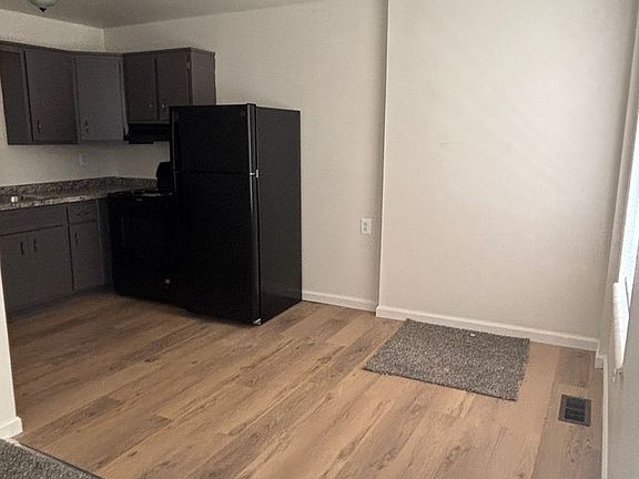 5th image of 21426 Mac Arthur Blvd APT 1
