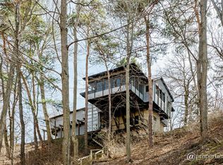 13107 Dune Rd, Three Oaks, MI 49128