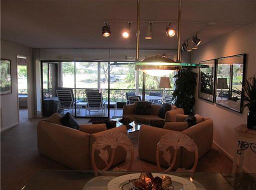 5th image of 5645 Fairway Park Dr APT 105