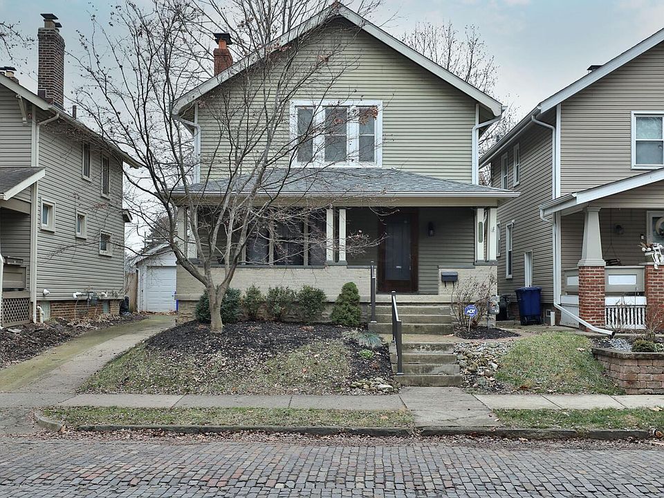 2nd image of 1217 Bruck St