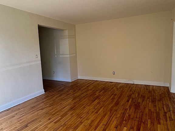2nd image of 14336 Barclay Ave APT 1B