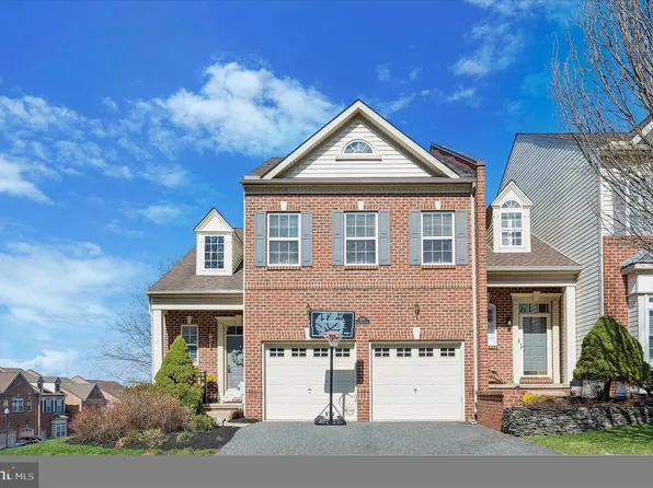 1050 Tall Trees Ct, Garnet Valley, PA 19060