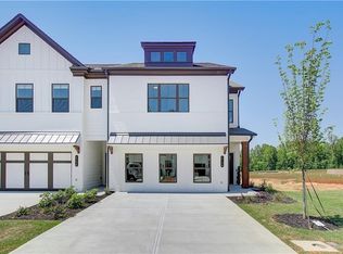 4745 Cypress Park Dr, Gainesville, GA 30504