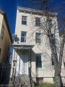 33 Taylor St, Newark, NJ, 07104