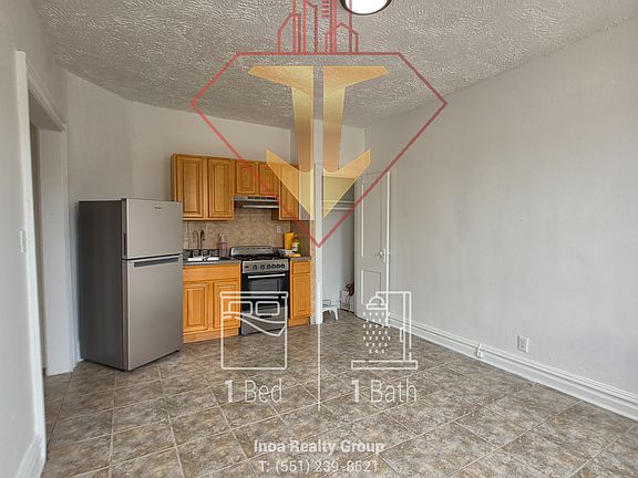 4th image of 155 W 29th St APT 303
