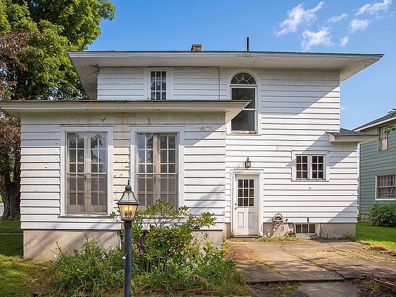 4th image of 2 Lafayette St