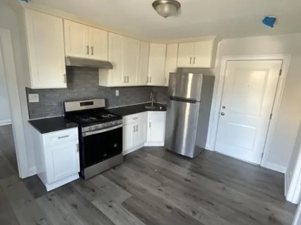 335 Henry St APT 3, Orange, NJ 07050