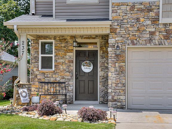 4th image of 237 Caroleton Drive