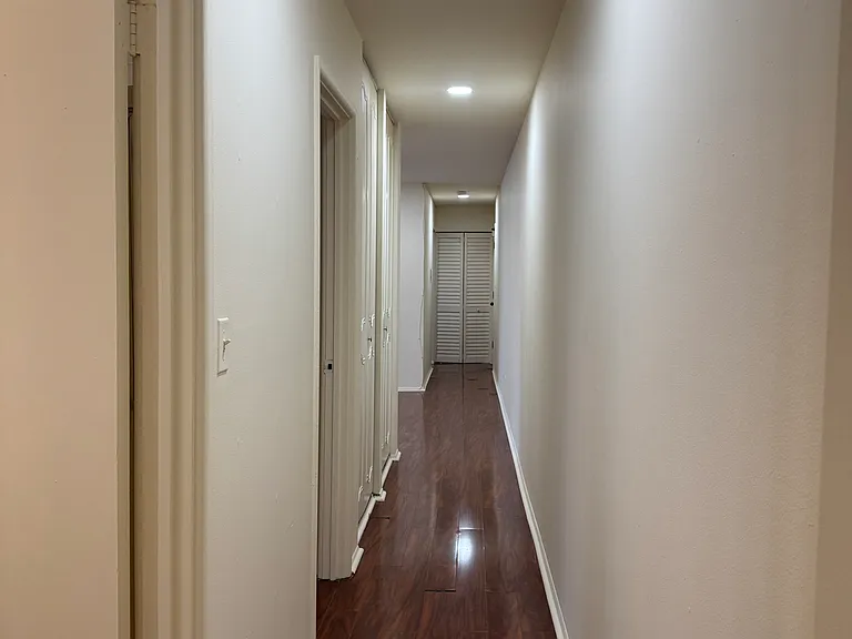 7320 N Rogers Ave #215 — Photo 10