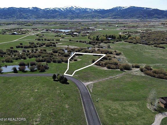 2nd image of 6532 Fox Springs Dr