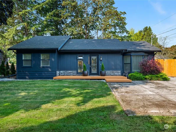 11402 Woodland Avenue E, Puyallup, WA 98373