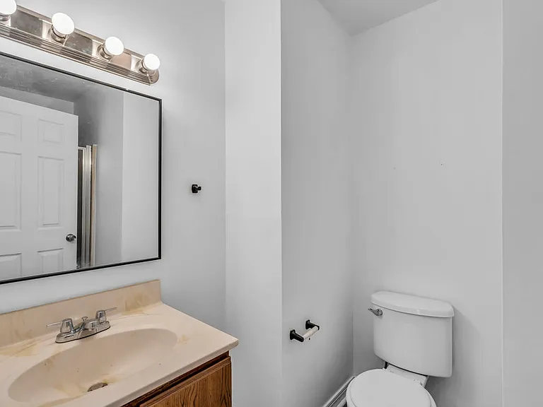 106 N 34th St #B — Photo 18