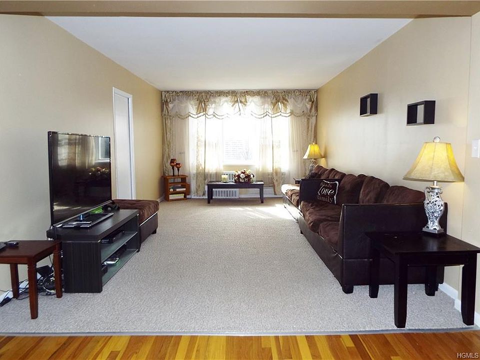 1st image of 5 Sadore Ln APT 7N