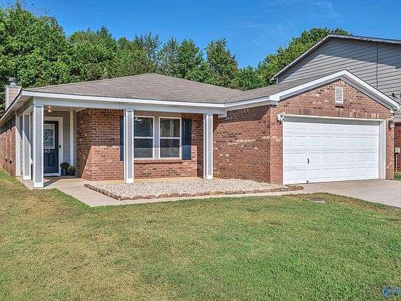 3rd image of 163 Sagebrook Dr