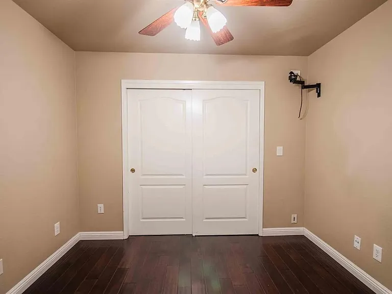 1838 E Shea Dr — Photo 24