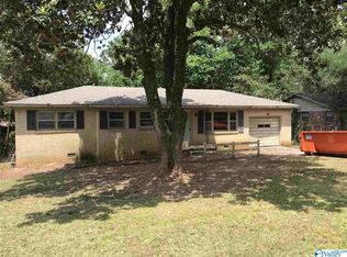 2202 Laverne Dr NW, Huntsville, AL 35810