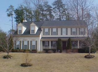 7865 Lynncrest Dr, Manassas, VA 20112